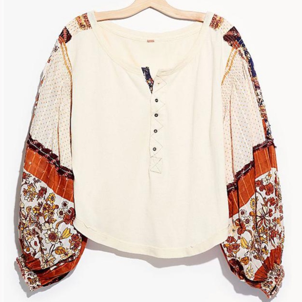 FREE PEOPLE XS LIGHT MAGIC HENLEY NEW